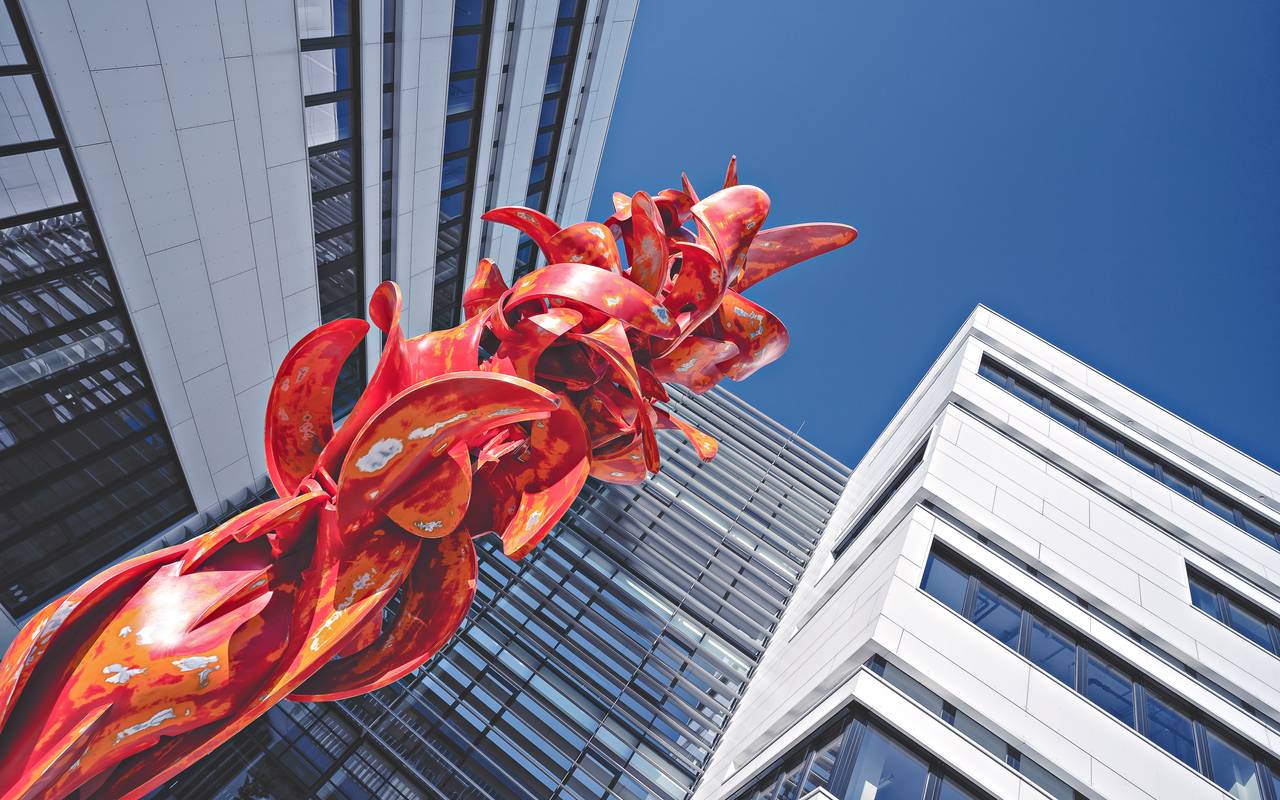 Stephan Rose: Cragg-Statue "Zum Licht" vor Uni Wuppertal