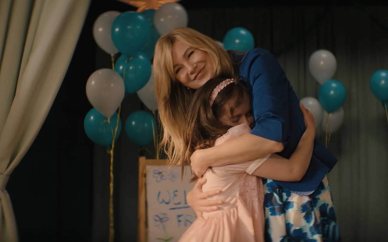 Kristine ist verliebt in ihre heile Welt. Doch ist sie das wirklich?