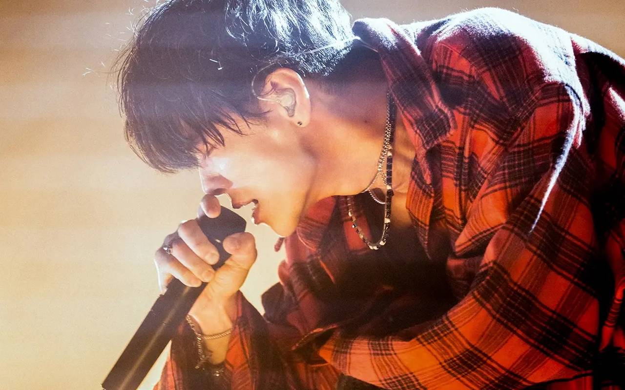 Der Säner der Band Tenblank gibt Vollgas.