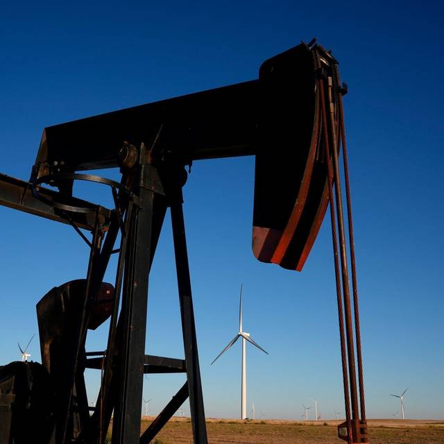 Das Verbrennen von Öl befeuert die Erderhitzung