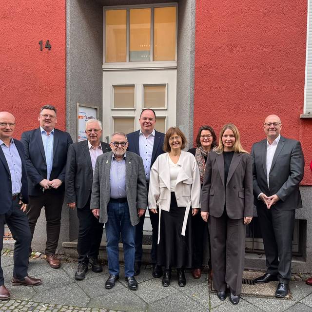 zu sehen sind die Vorsitzenden der Wohlfahrtsverbände Wuppertal