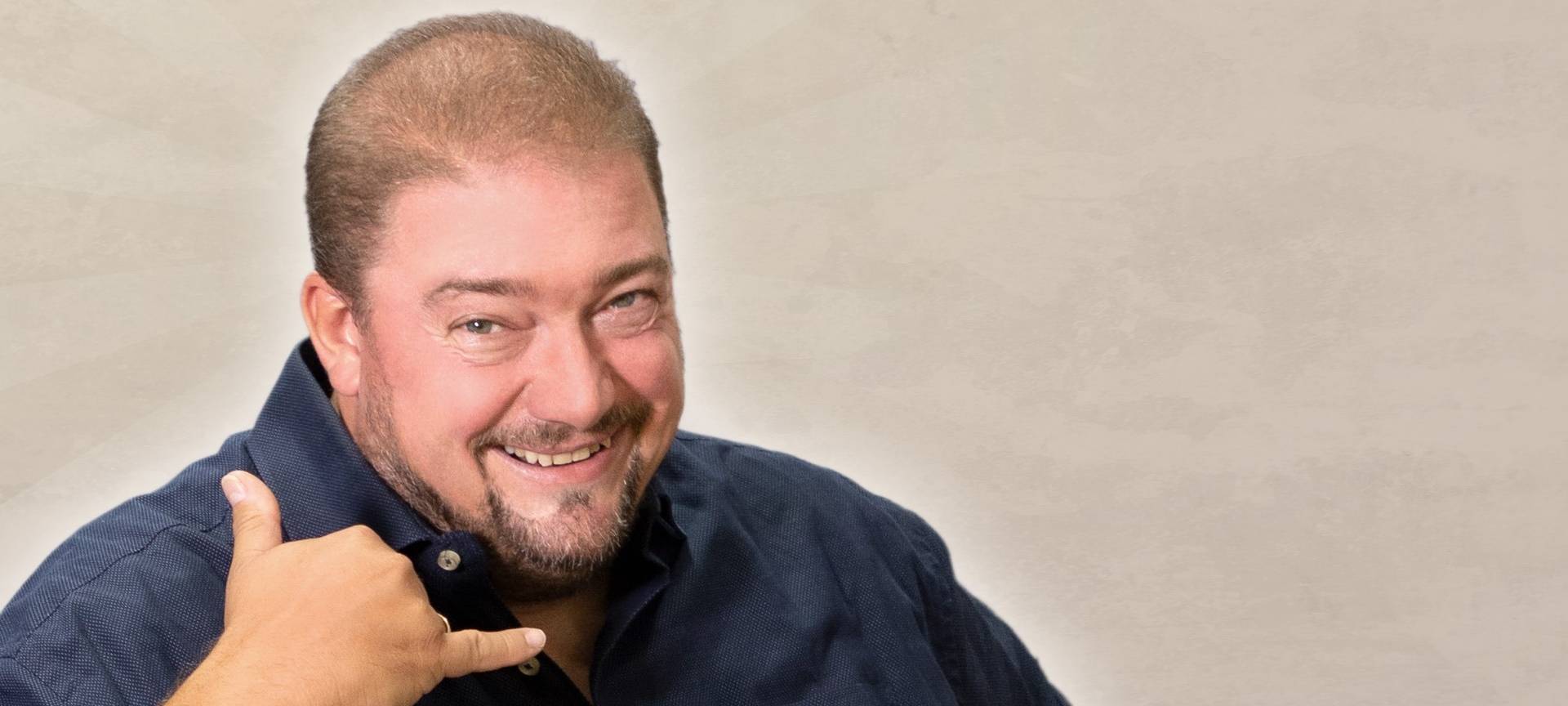 Elvis Eifel - "Weihnachtsbaumentsorgung"