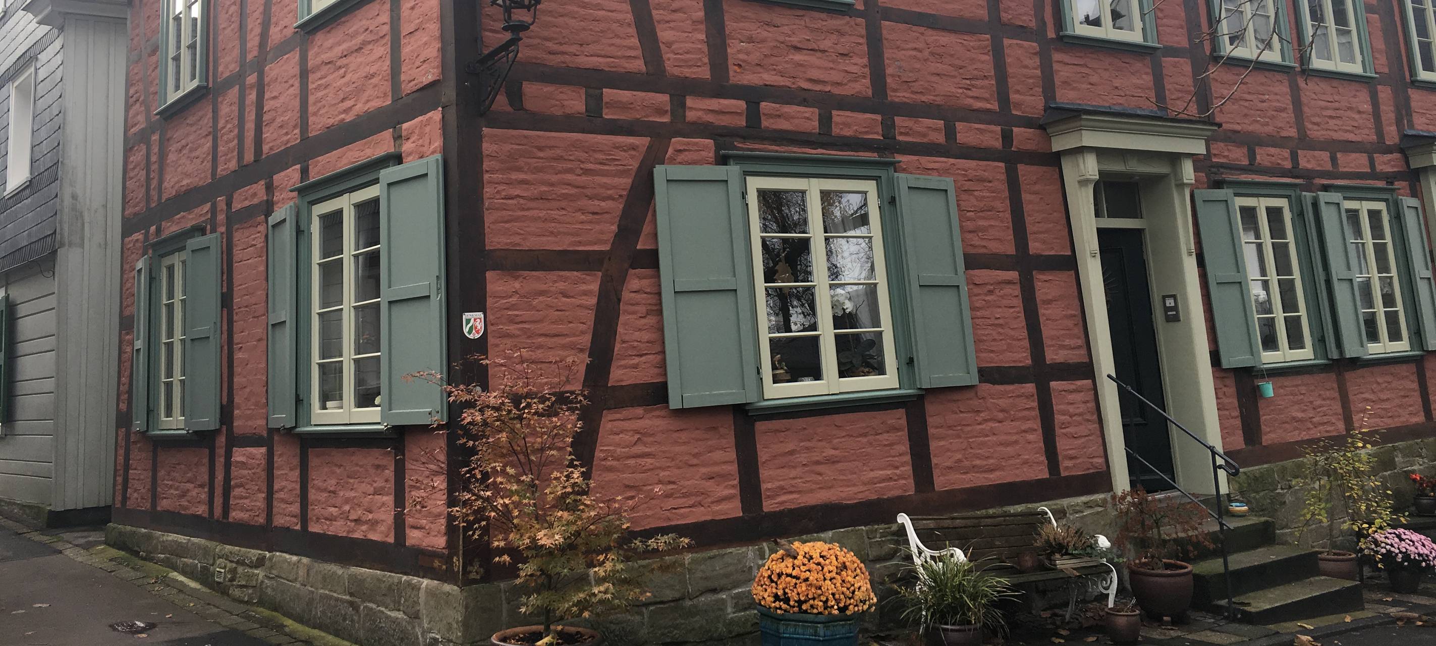 Viele Häuser unter Denkmalschutz