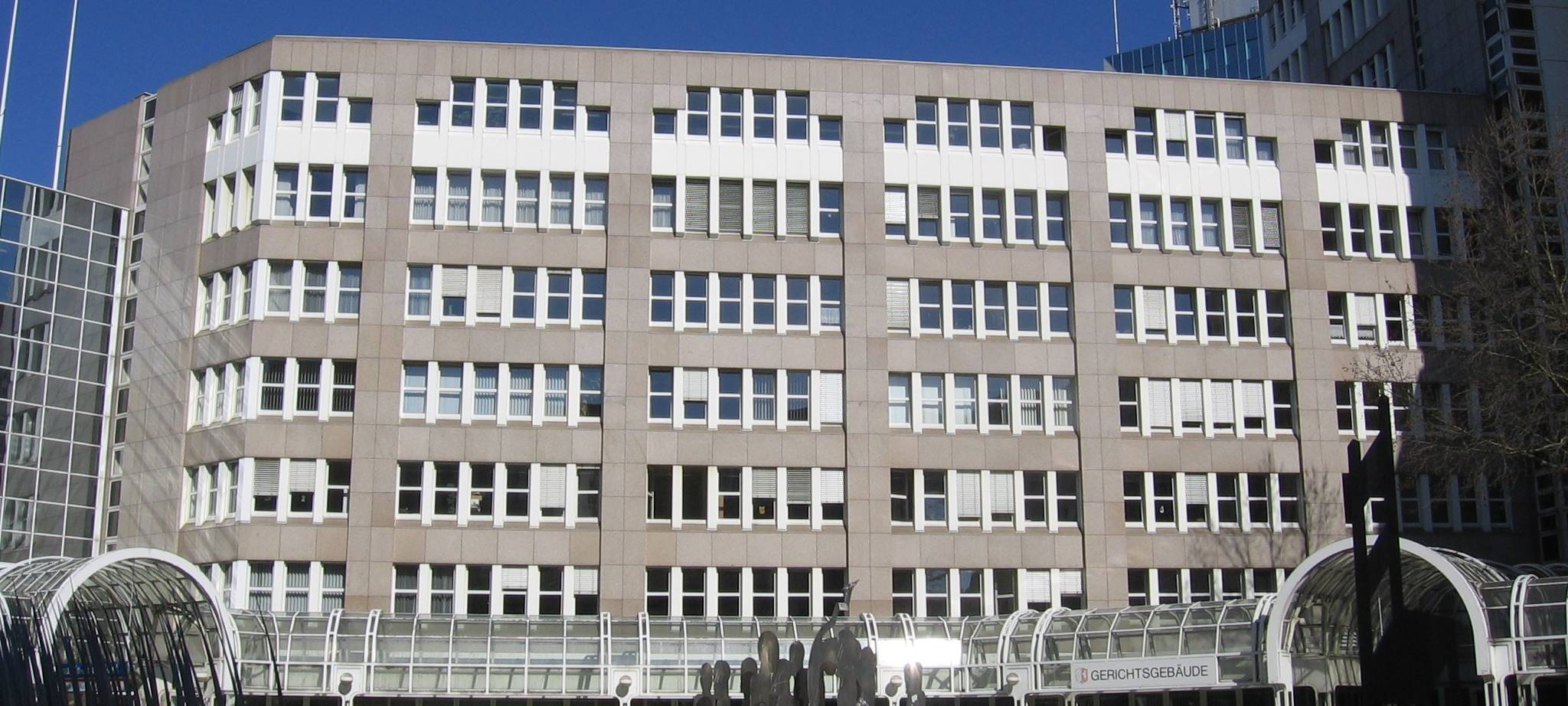 Urteil zugunsten des Frauenverbands Courage