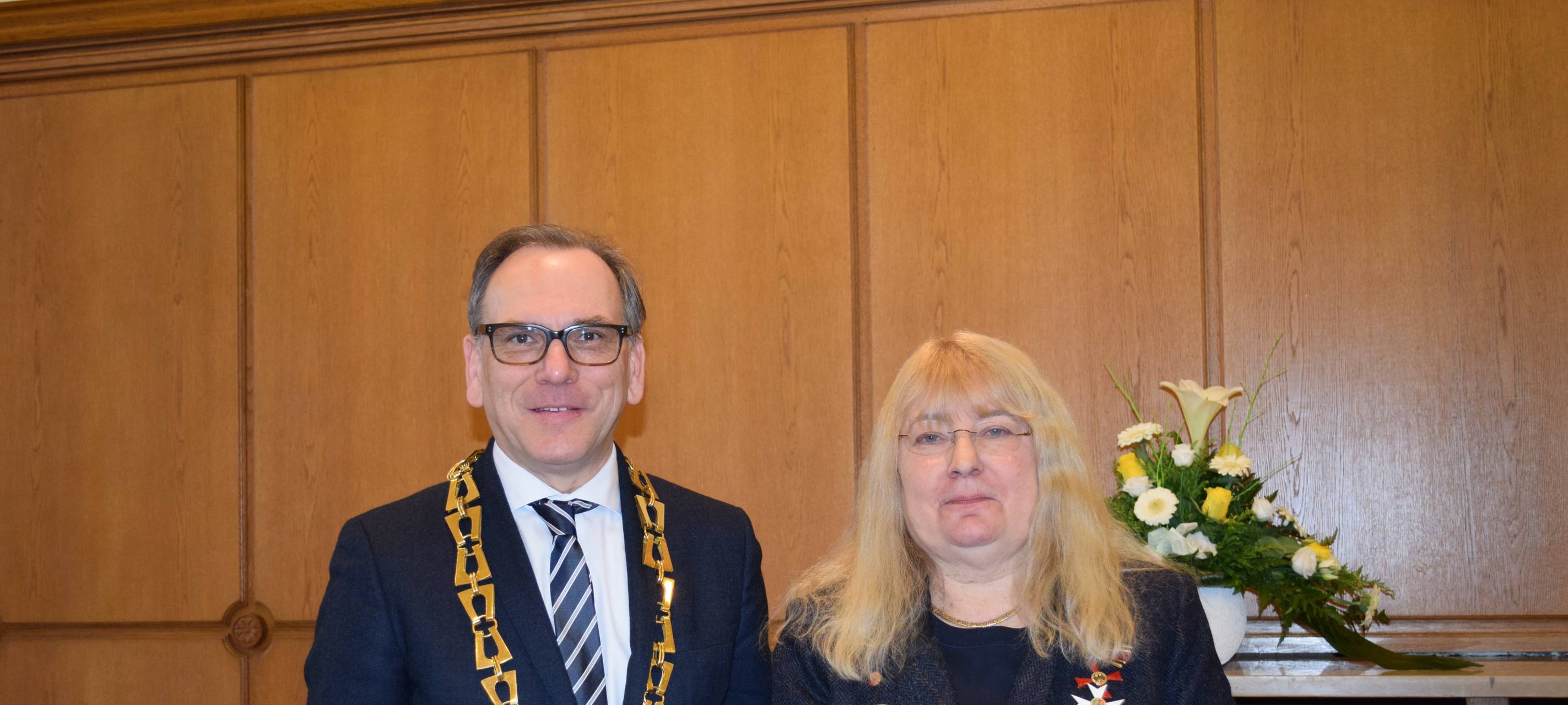 Verdienstkreuz für Borgi Winkler-Rohlfing