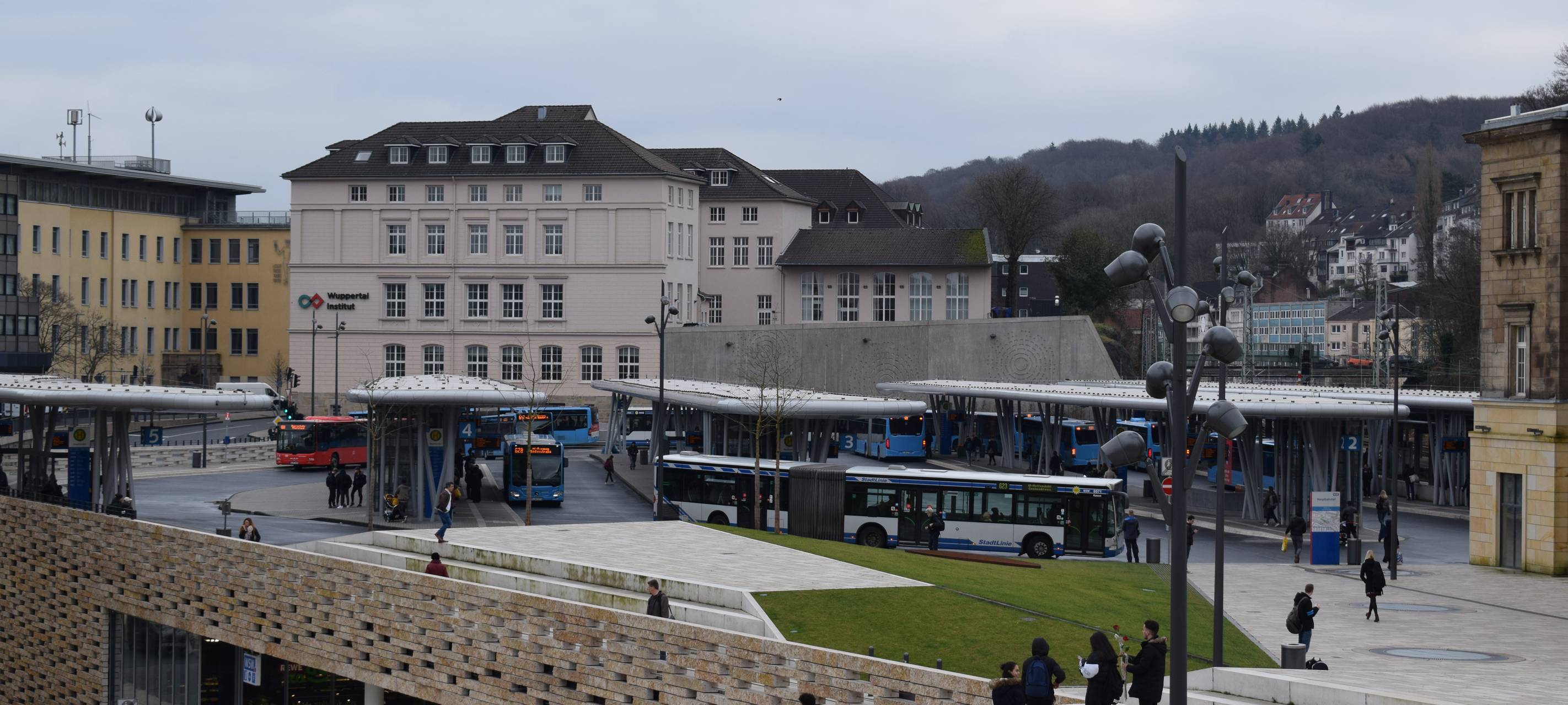 Busunfall bringt Fahrplan durcheinander