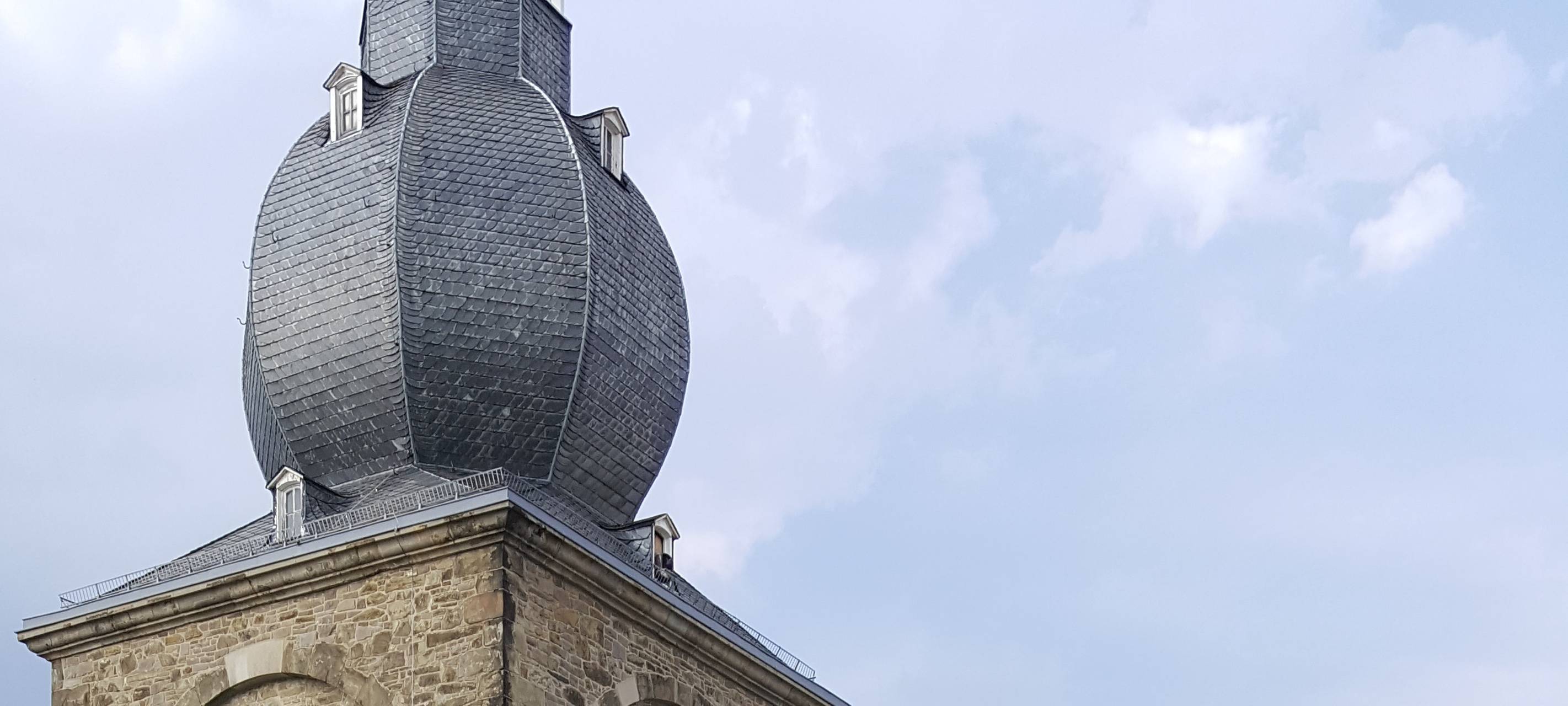 Karfreitag: Prozession und TV-Gottesdienst