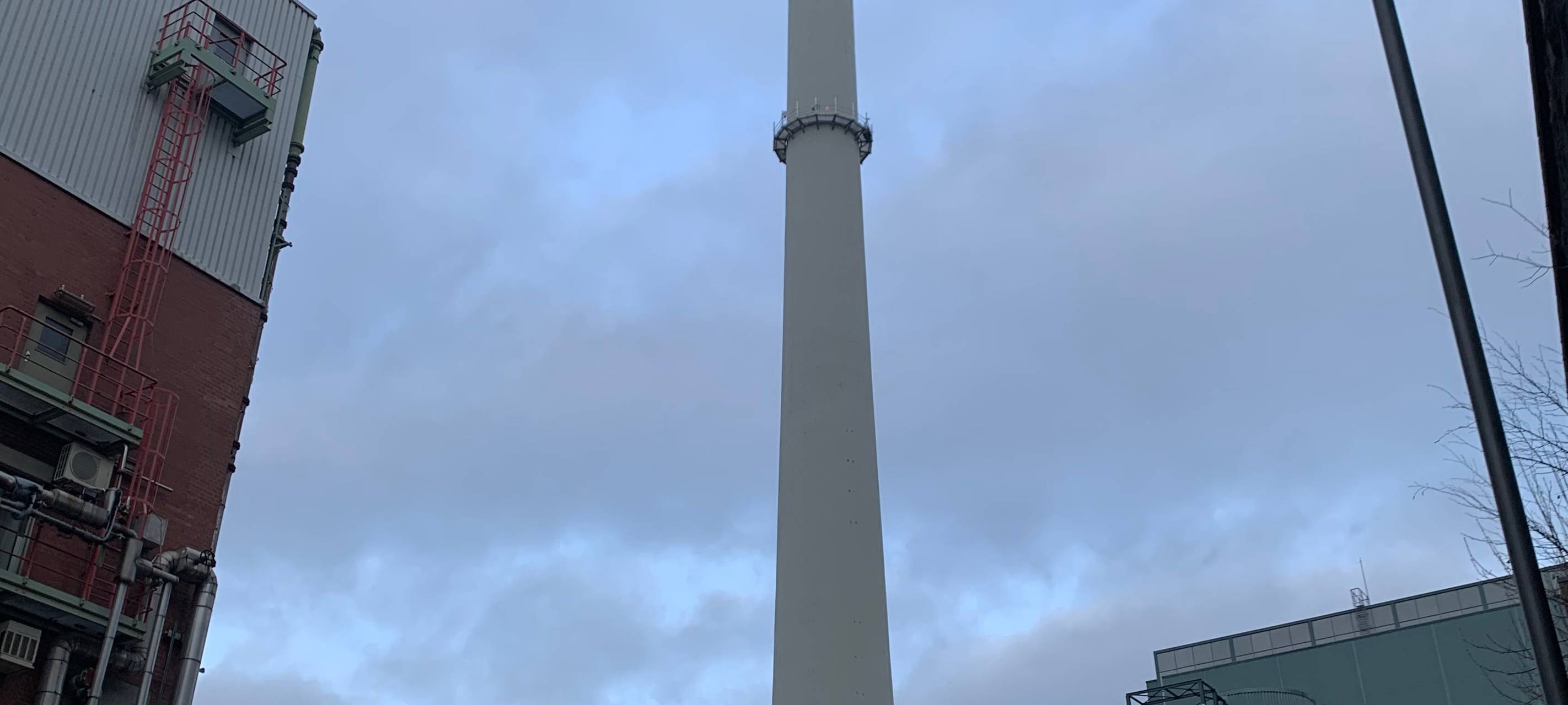 Bayer kauft und verkauft Immobilien