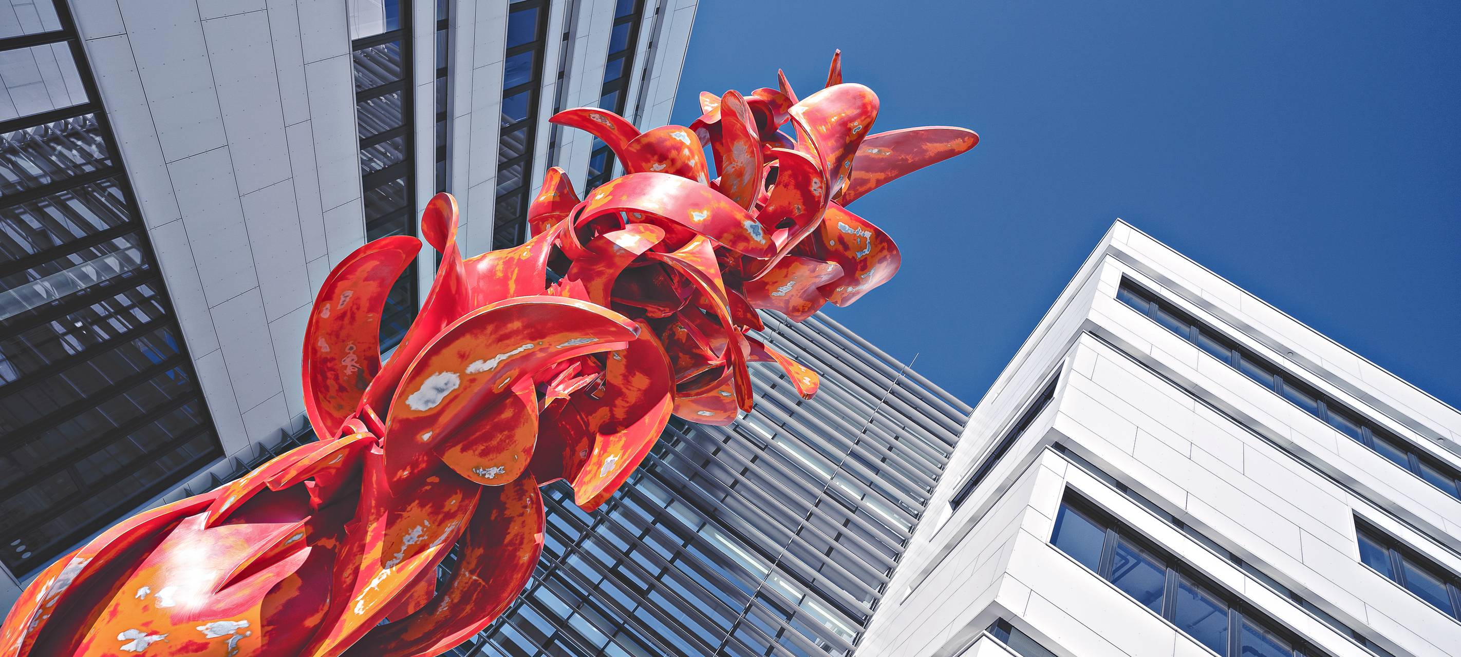 Stephan Rose: Cragg-Statue "Zum Licht" vor Uni Wuppertal