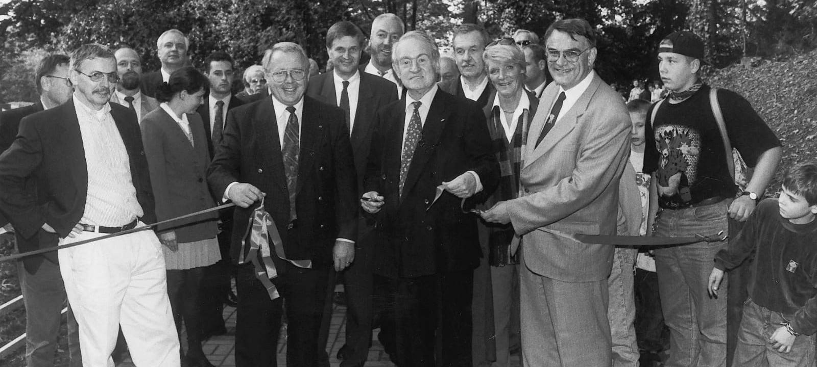 Feierliche Eröffnung der Elefantenanlage im Oktober 1995. Foto: Grüner Zoo Wuppertal