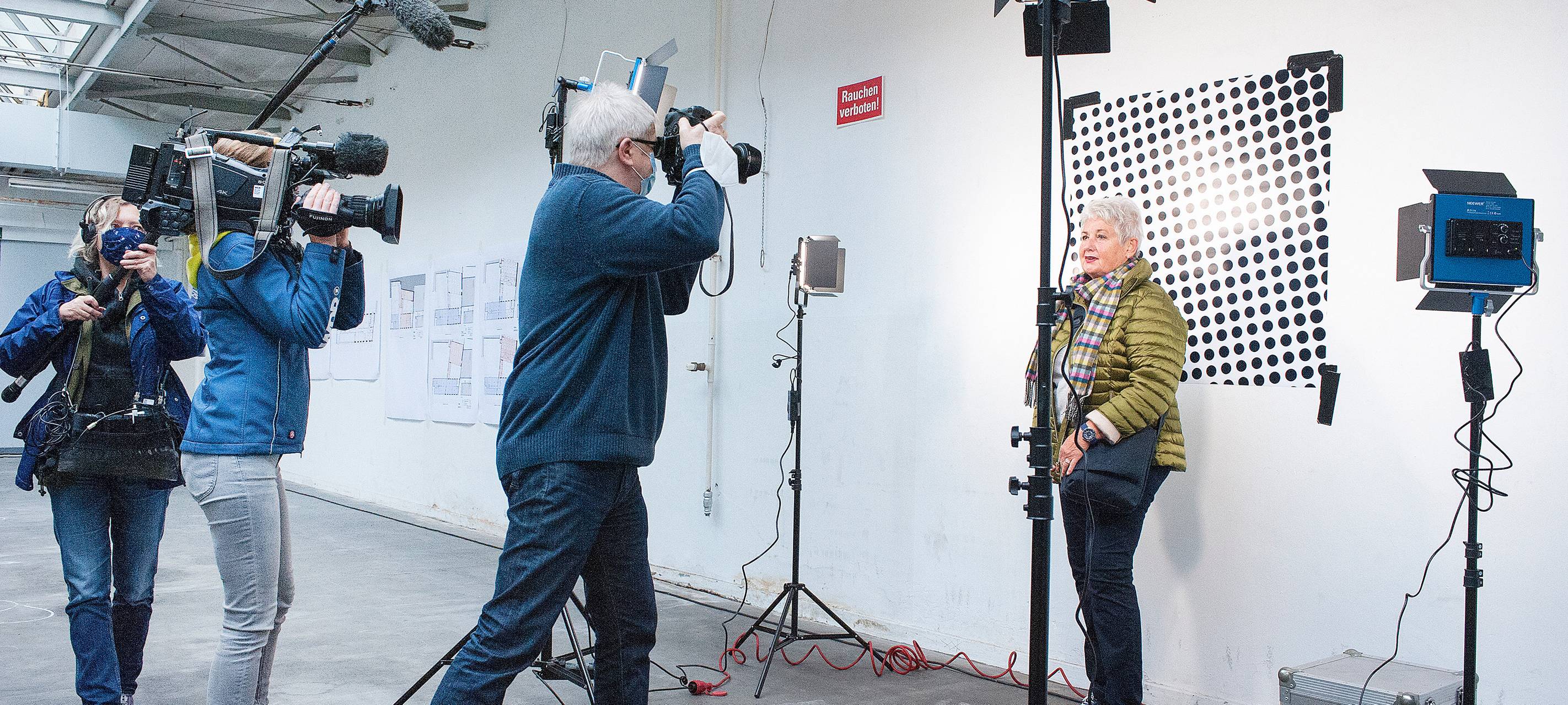 200 Gesichter für Engels fotografiert