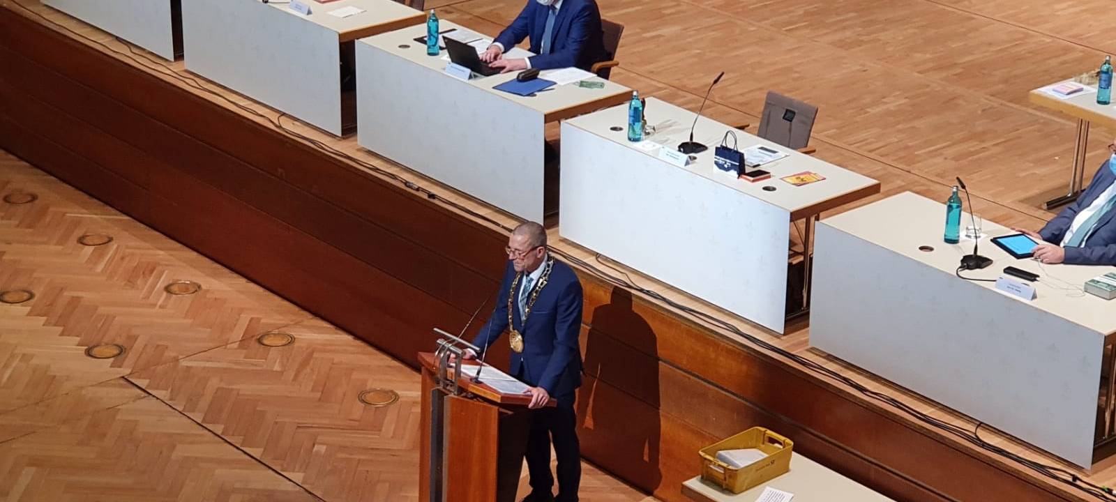 Erste Ratssitzung mit neuem OB