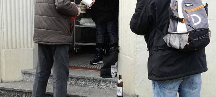 Färberei gibt im neuen Jahr wieder Essen aus