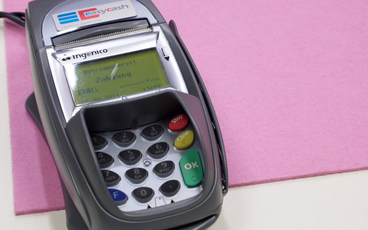 Sparkassen Kunden Zahlen Immer Weniger Bar Radio Wuppertal