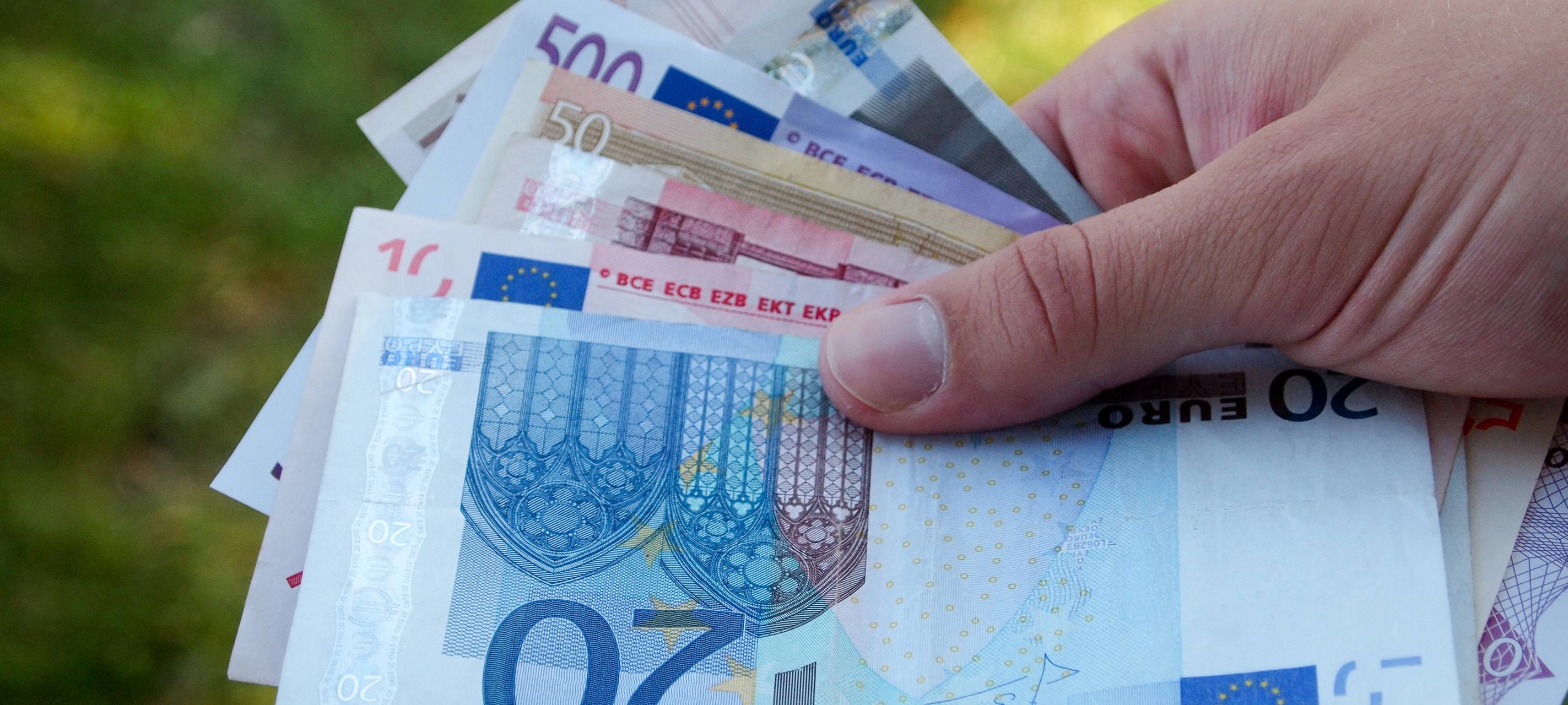 Frauen verdienen deutlich weniger