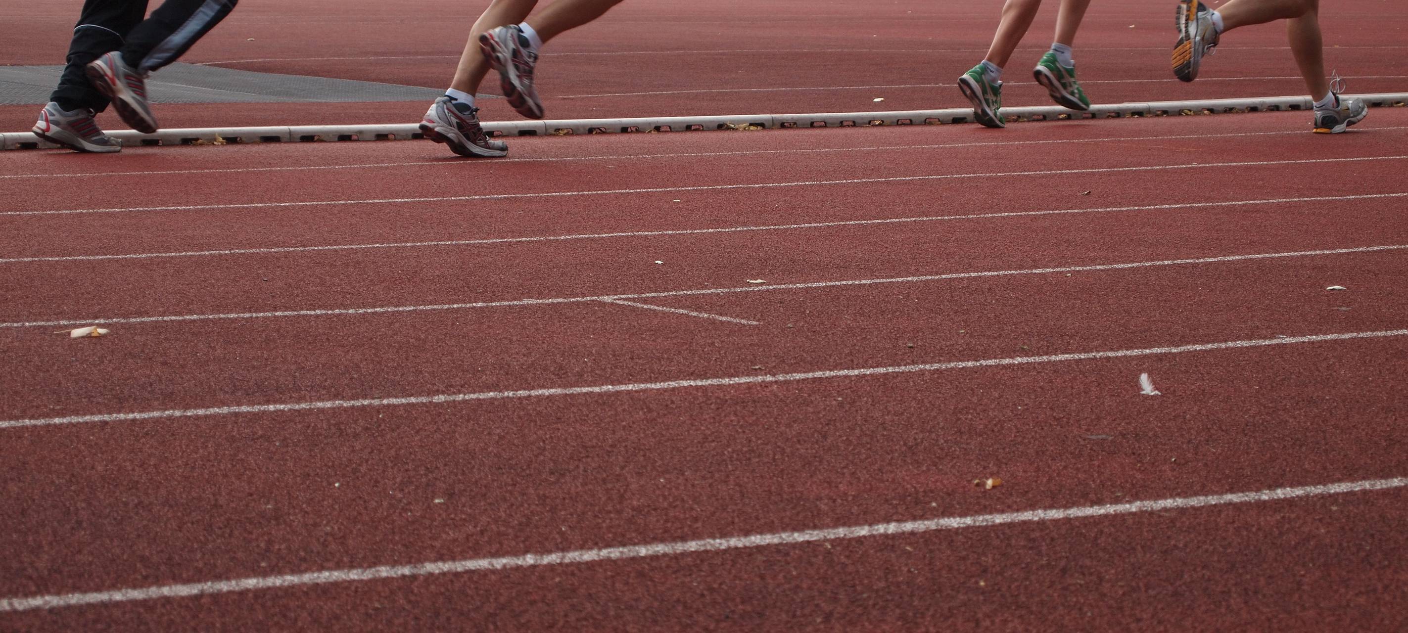 Sportplatz länger ohne Laufbahn