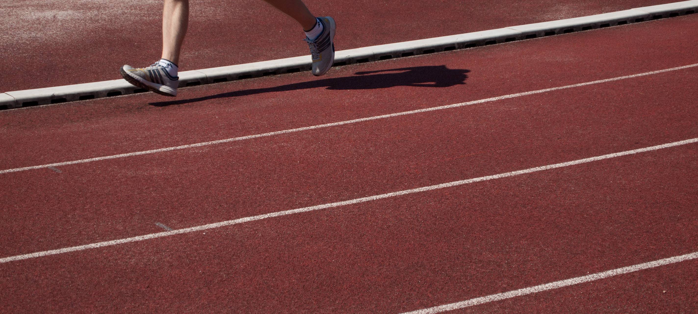 Laufbahn am Freudenberg fertig
