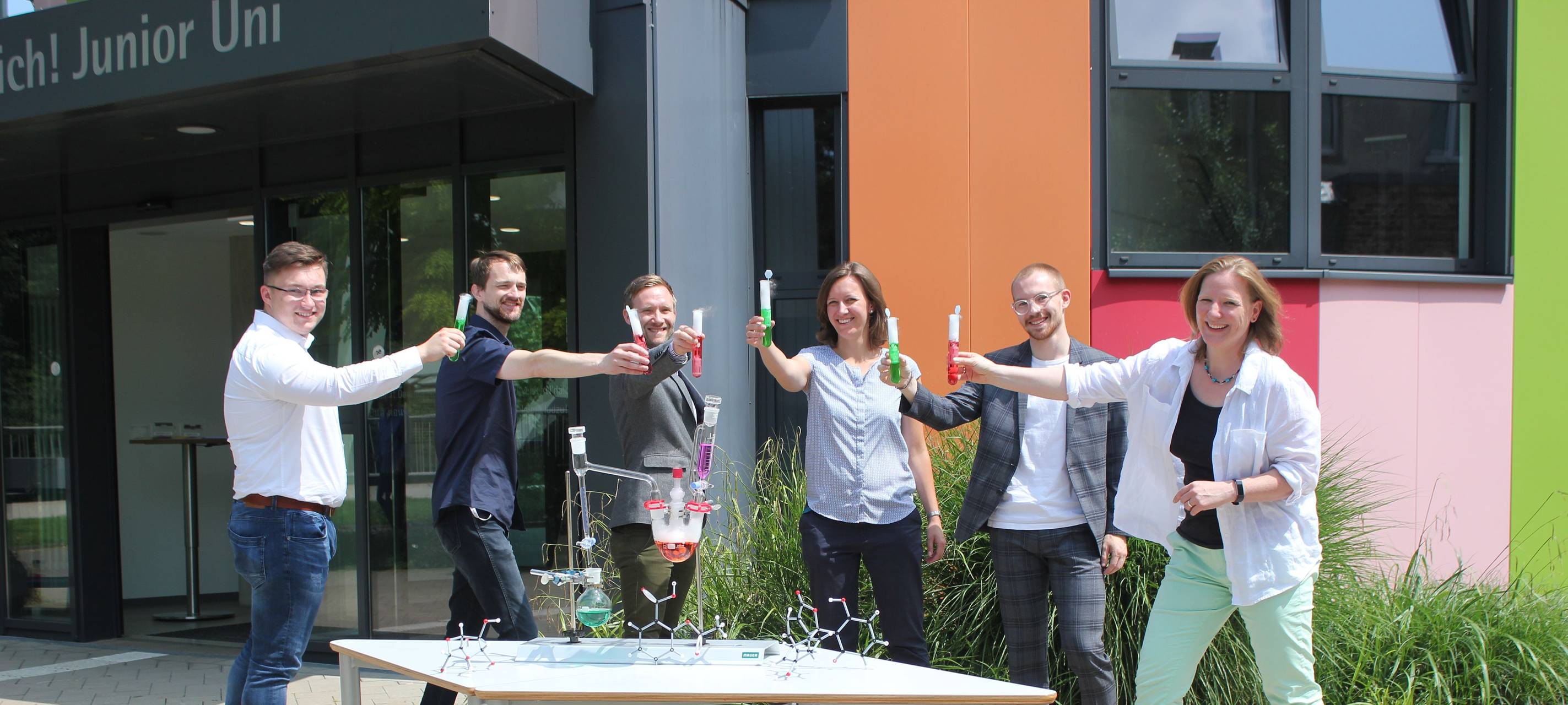 Bayer sponsert Junior-Uni