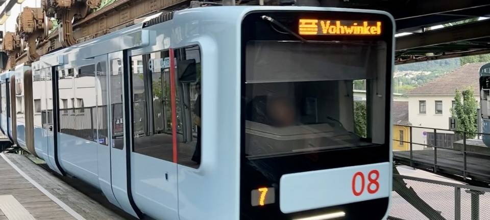 Schwebebahnstationen wochenlang nicht barrierefrei