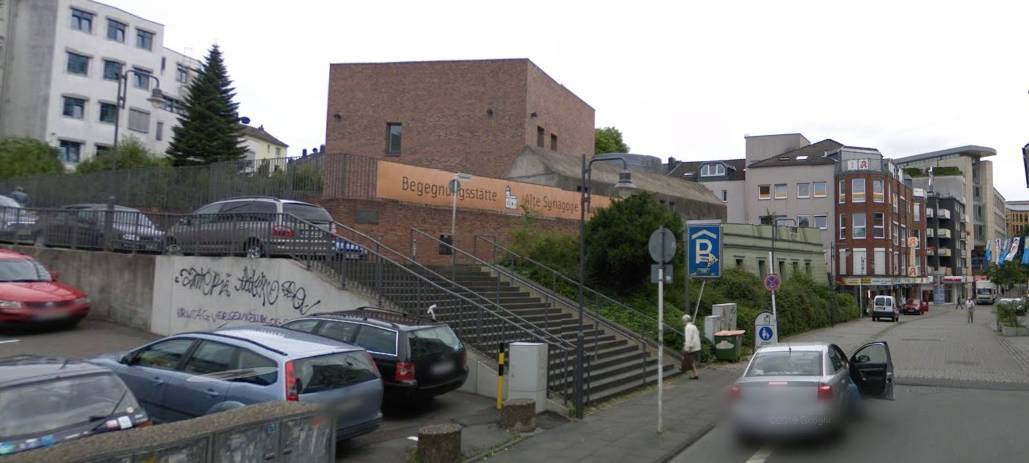 Treppe an der Alten Synagoge fertig