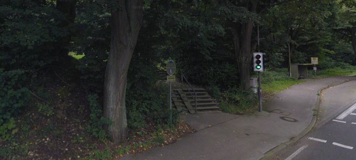 Treppe in Vohwinkel wieder auf