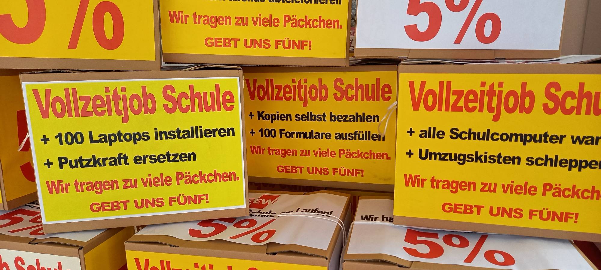 Lehrerinnen und Lehrer streiken