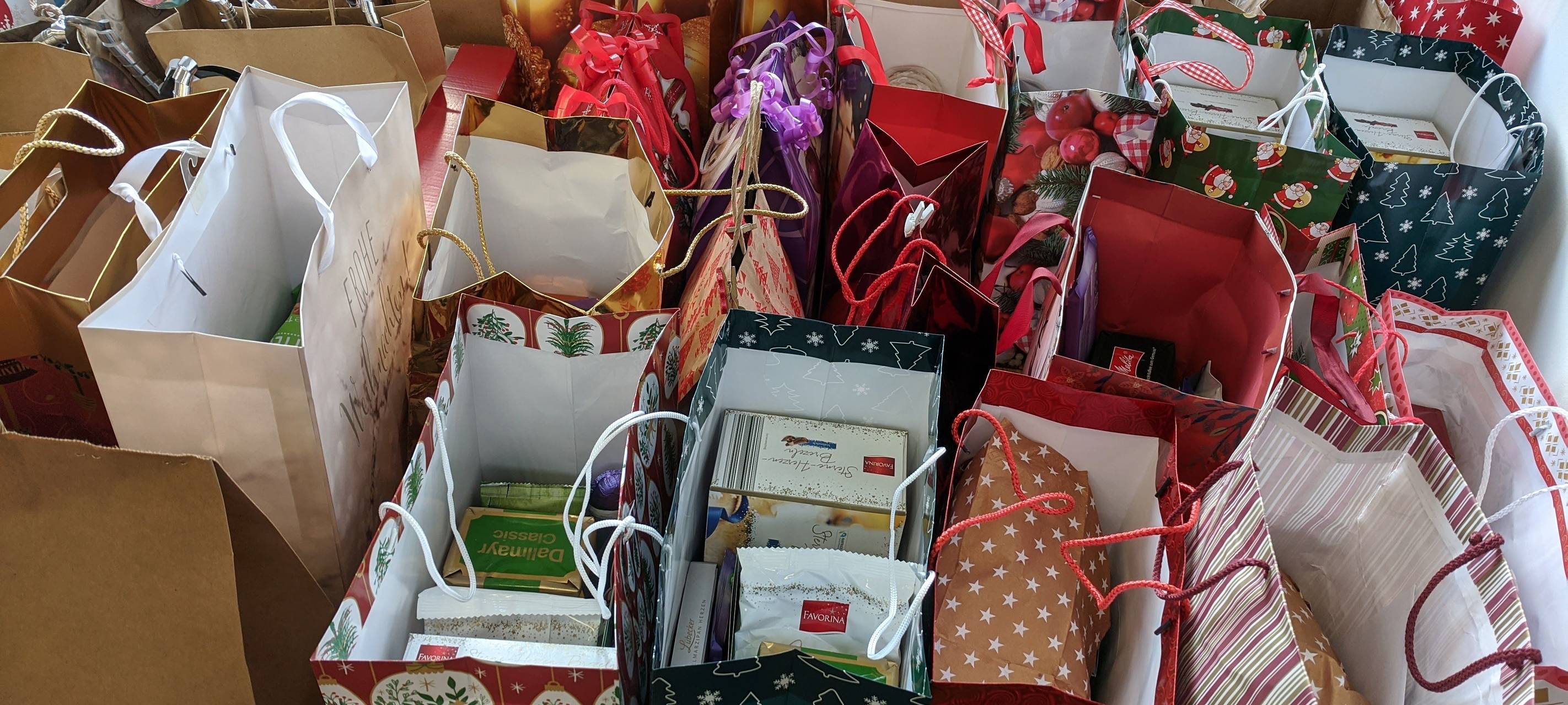 Weihnachtstüten für Einsame und Alleinstehende