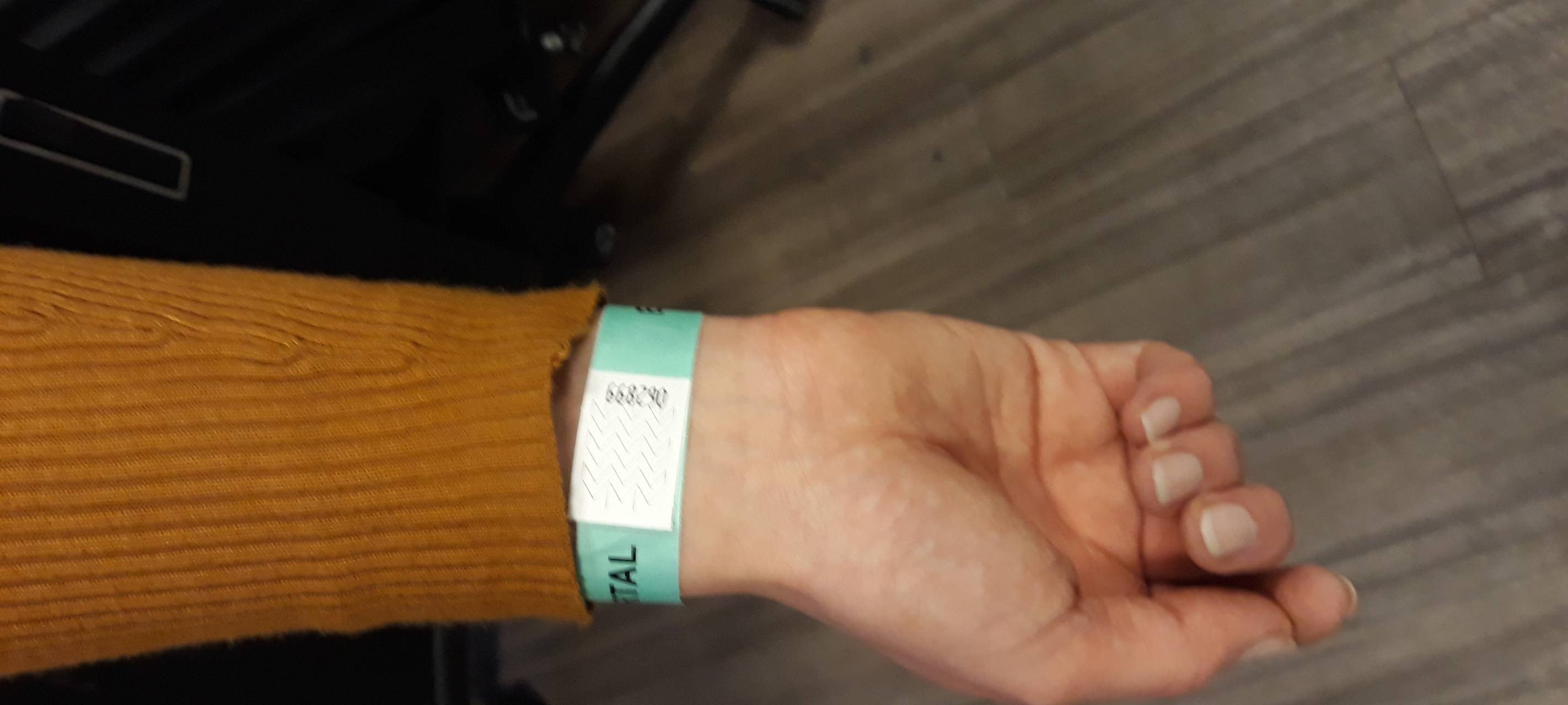 Letztes Mal Bändchen-Shoppen