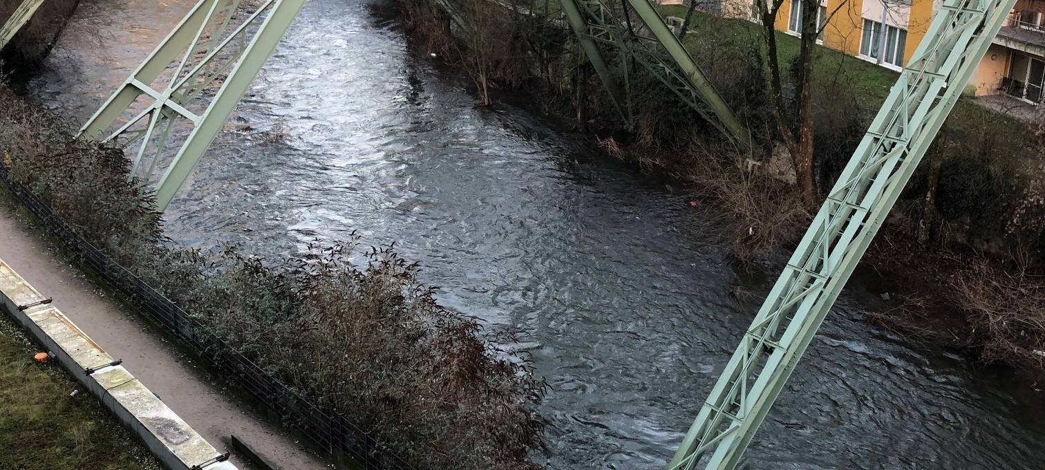 Wupper zeitweise sehr voll