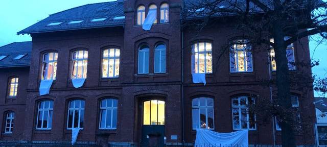 Lehrkräfte fordern Hilfe beim Testen