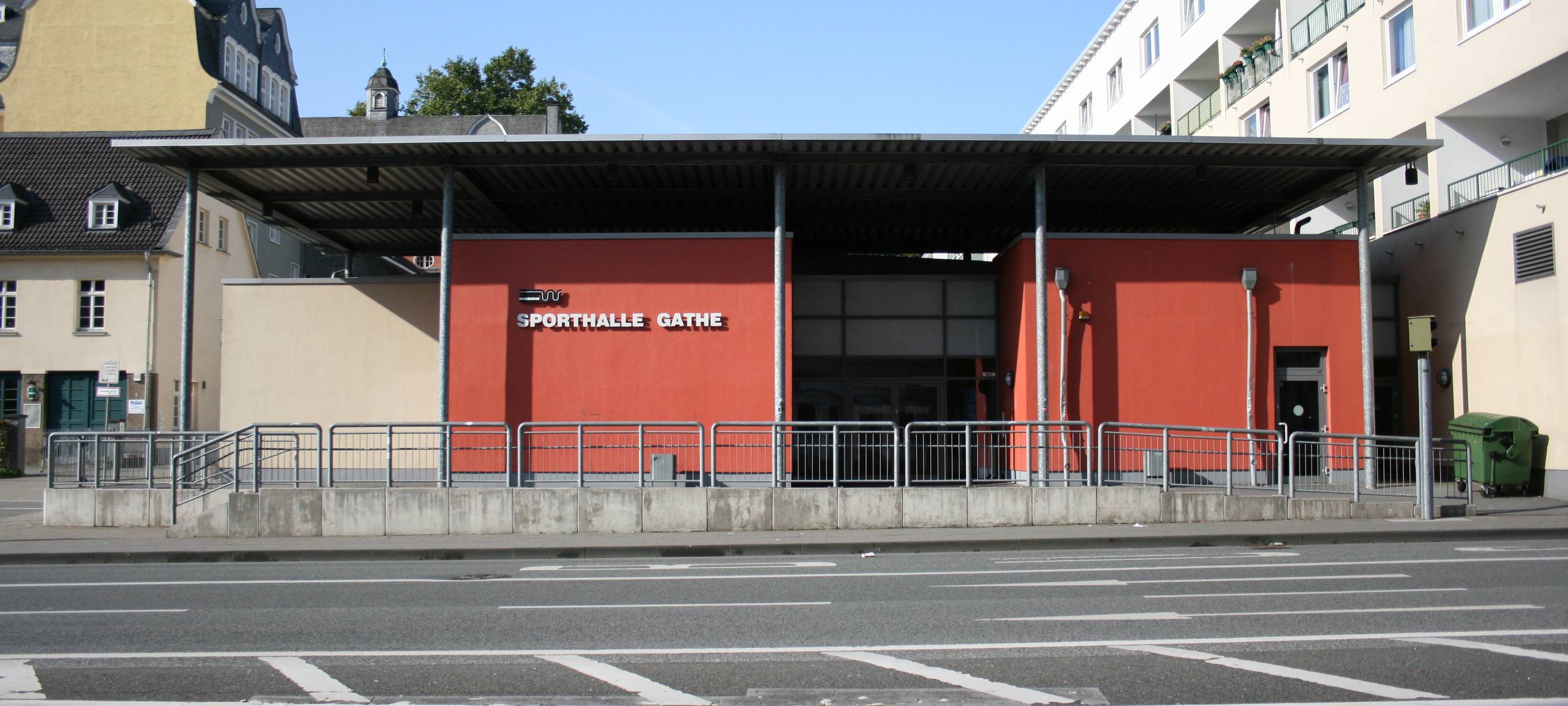 Kriegsflüchtlinge: Stadt bereitet Sporthallen vor