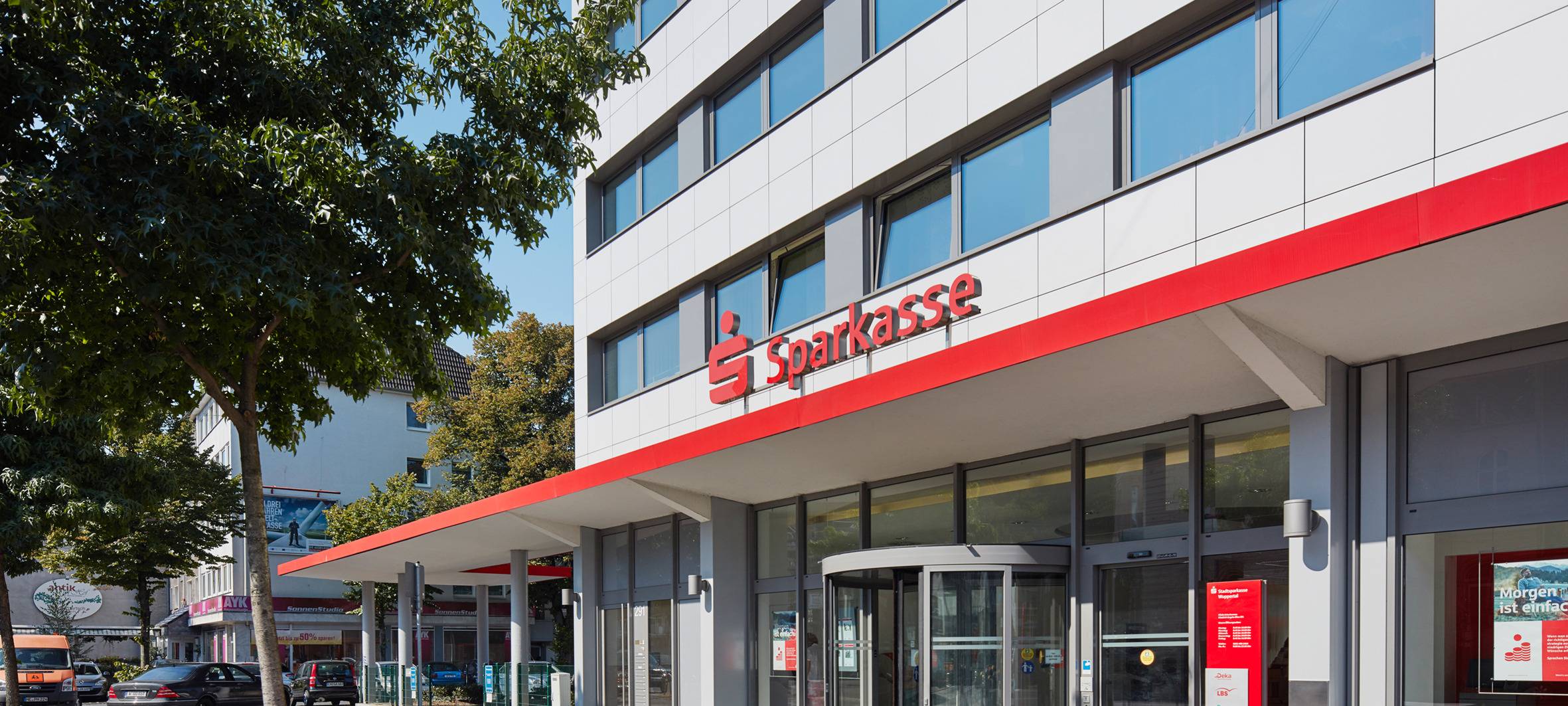 Corona: Sparkasse schränkt Betrieb ein
