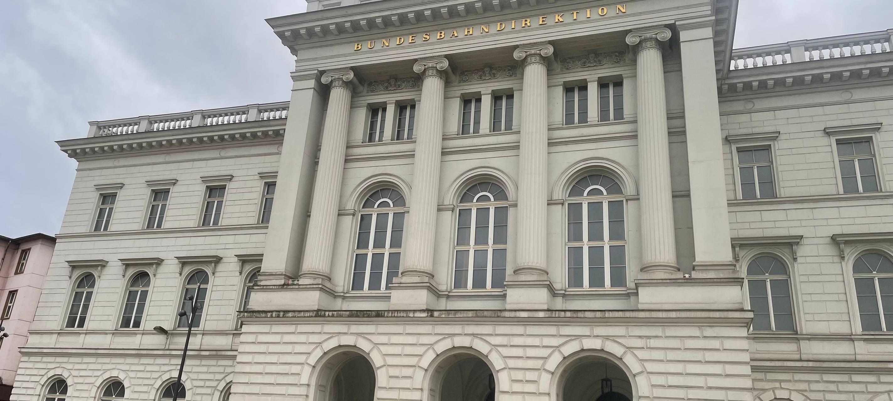 Bundesbahndirektion: Schlüsselübergabe im Februar