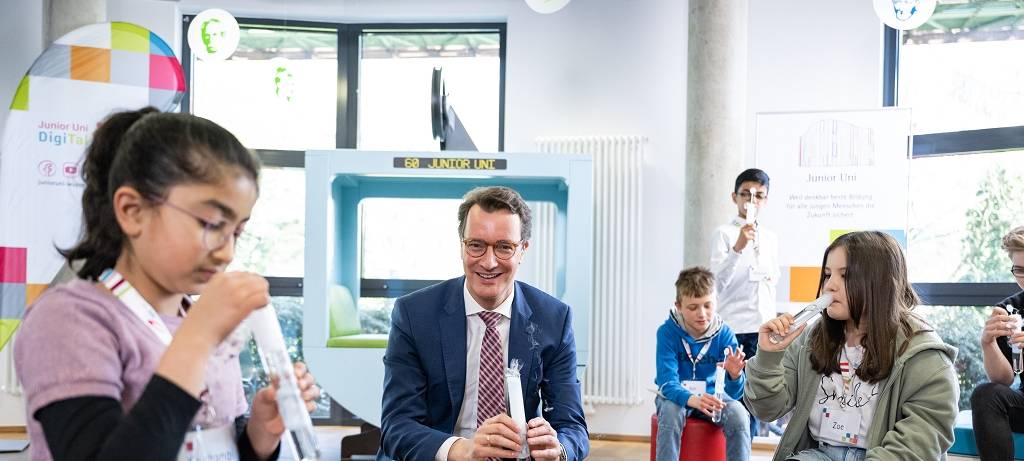 Junioruni: Wüst jetzt Schirmherr