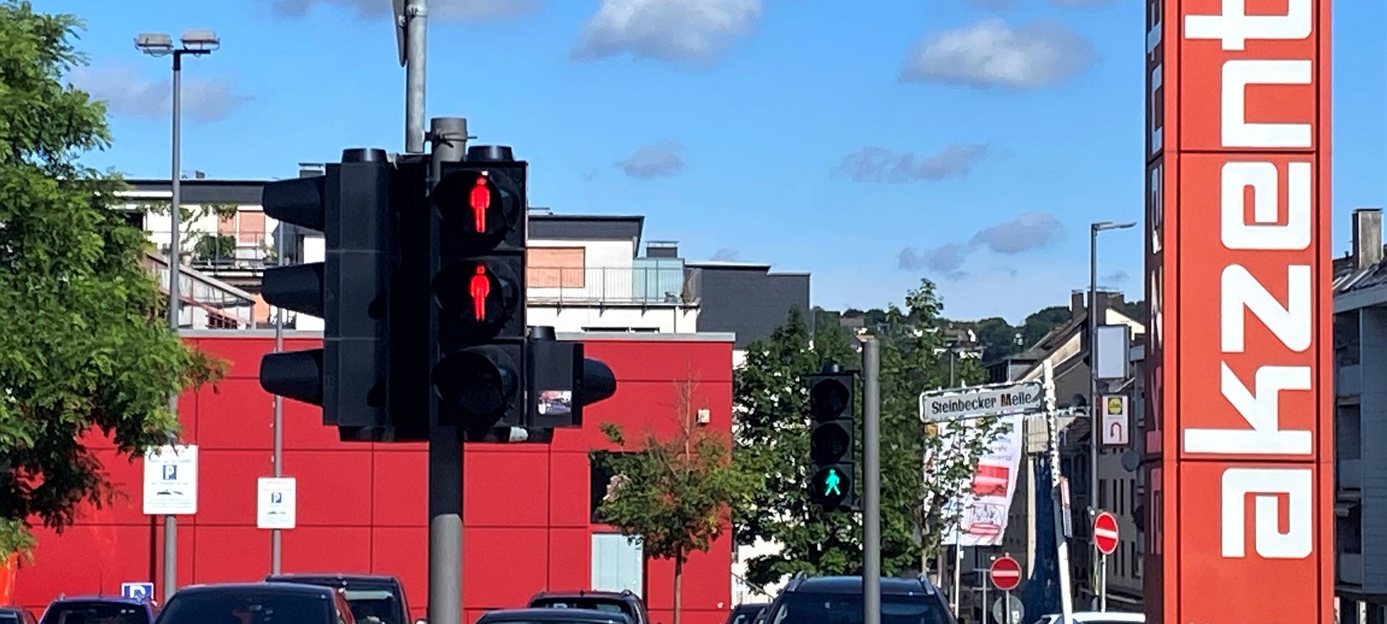 Raub vor dem Supermarkt
