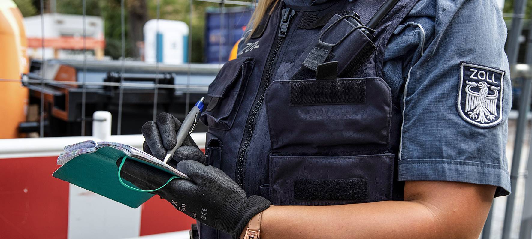 Viele Verdachtsfälle nach Zollkontrollen in Wuppertaler Firmen