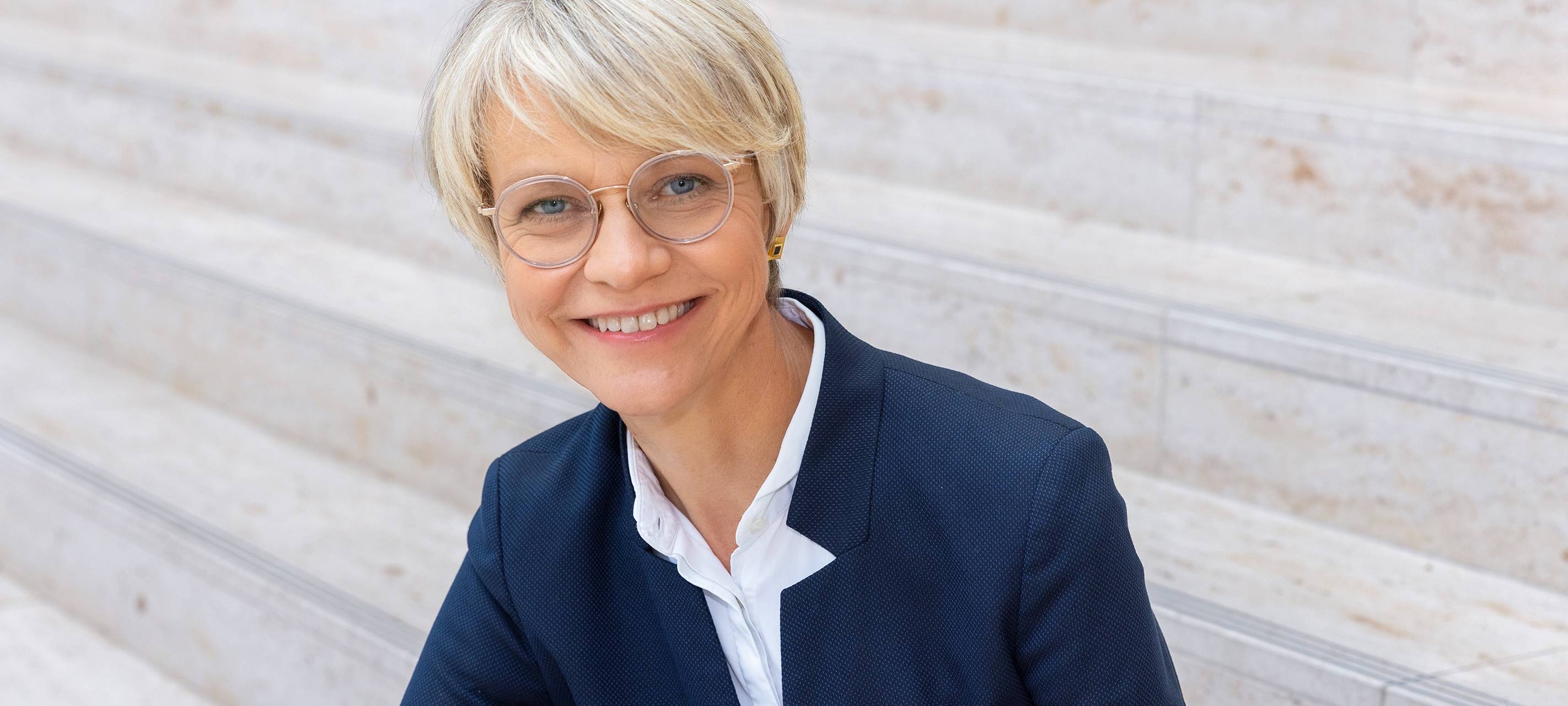 Ministerin Dorothee Feller