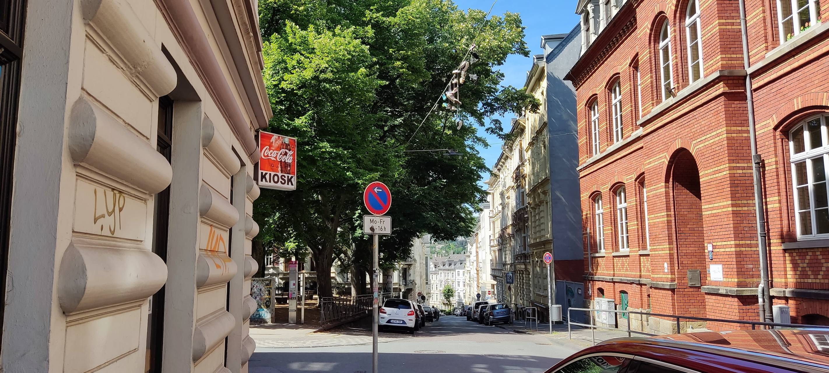 Neue Geschenke- und Bücherschränke