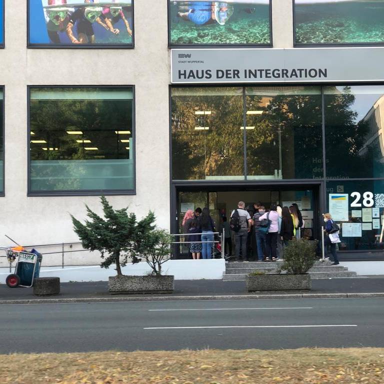 Nur noch mit Termin zur Ausländerbehörde - Radio Wuppertal