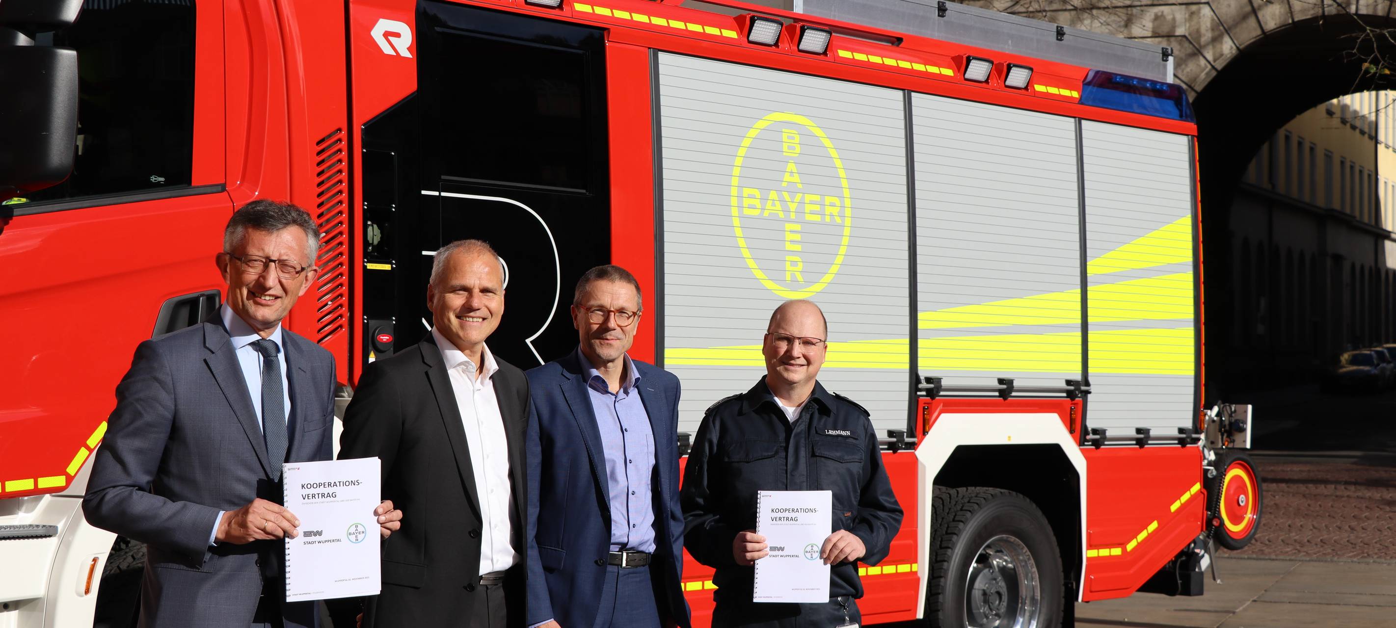 Feuerwehr bleibt bei Bayer