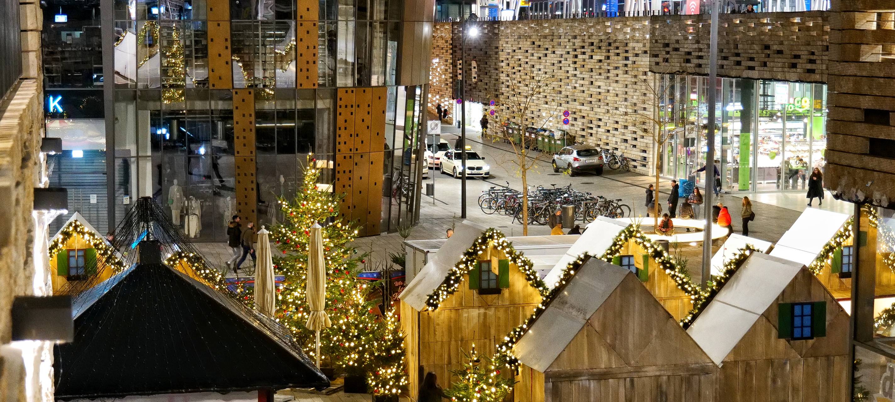 Weihnachtsmarkt: Viel zu essen, wenig zu kaufen