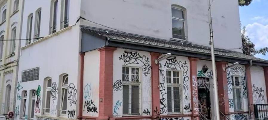 AZ: Zwei Standorte werden geprüft