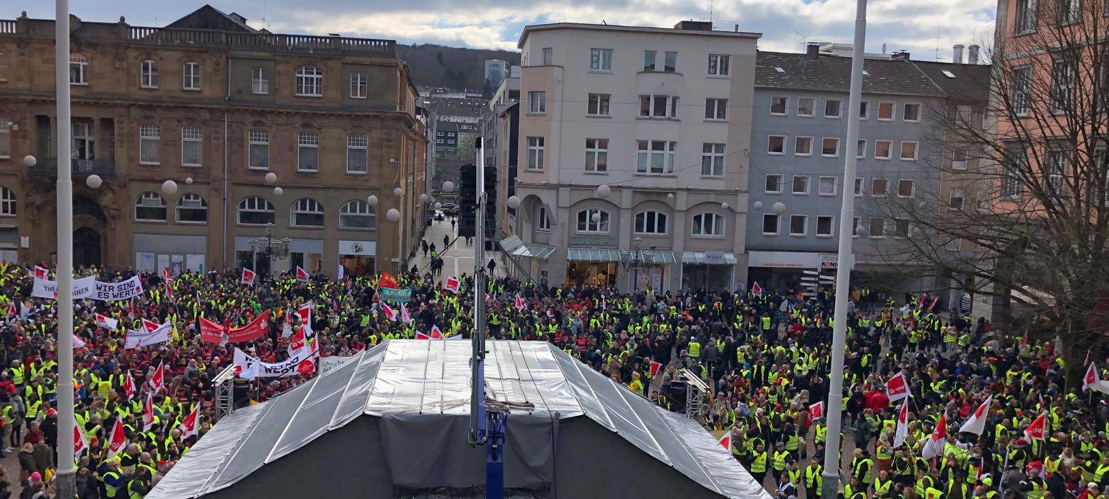 Viele demonstrieren heute