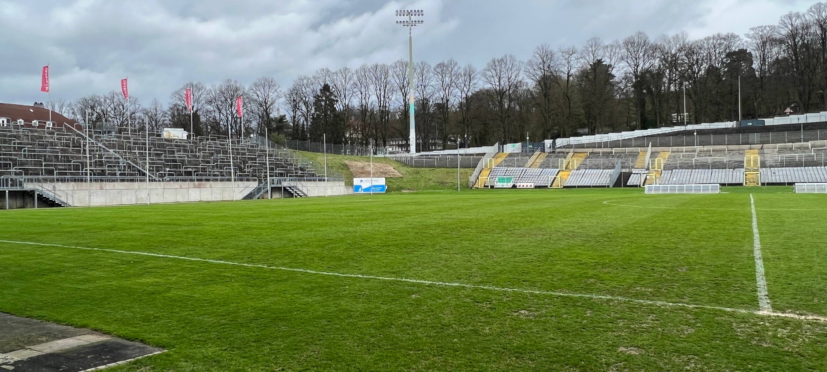 Transparente Rasen-Sanierung