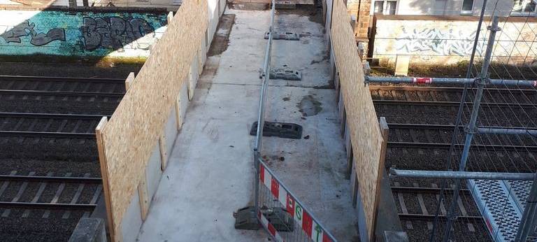 Fußgängerbrücke Erichstraße geöffnet