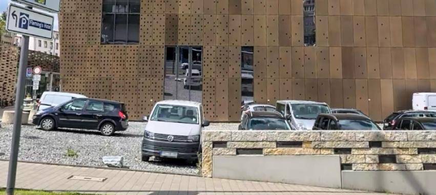 Schotterfläche wird jetzt grüner