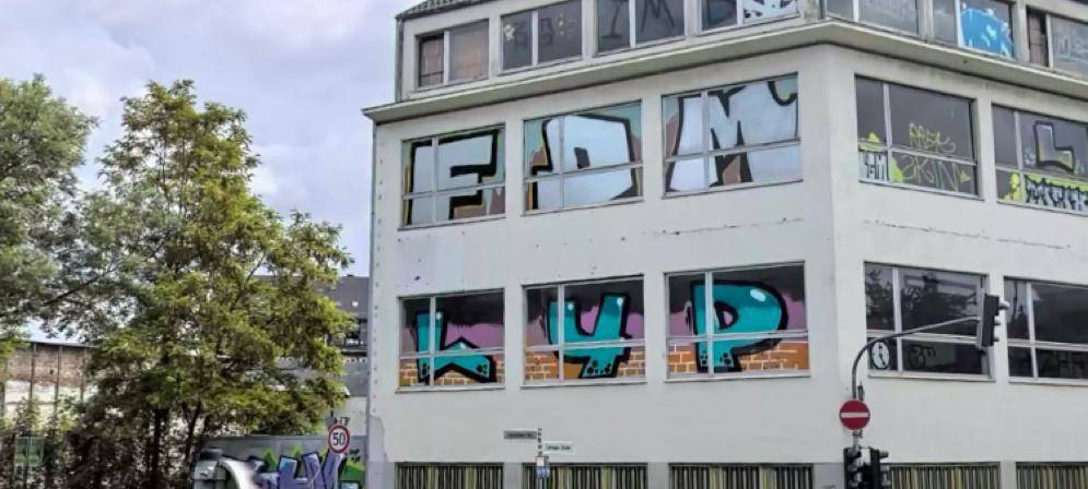 Möbelhaus-Pläne liegen auf Eis