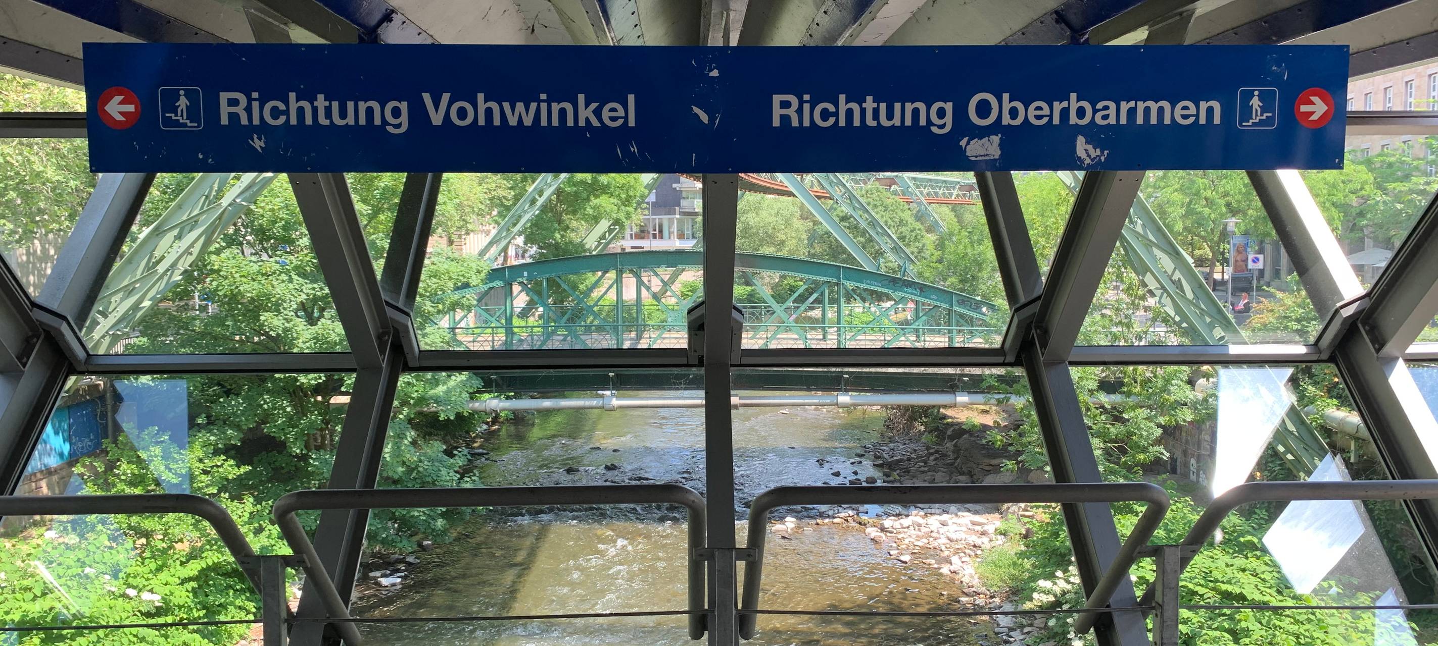 Notarzteinsatz: Keine Schwebebahn