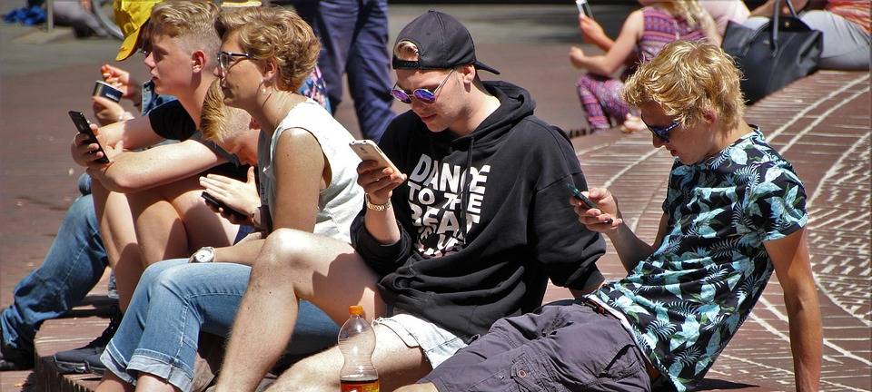 Jugendliche zu sorglos bei Kinderpornografie