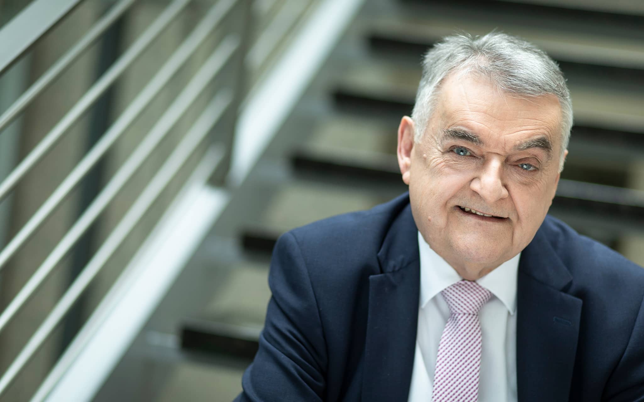 Innenminister: Hüftbruch in Wuppertal